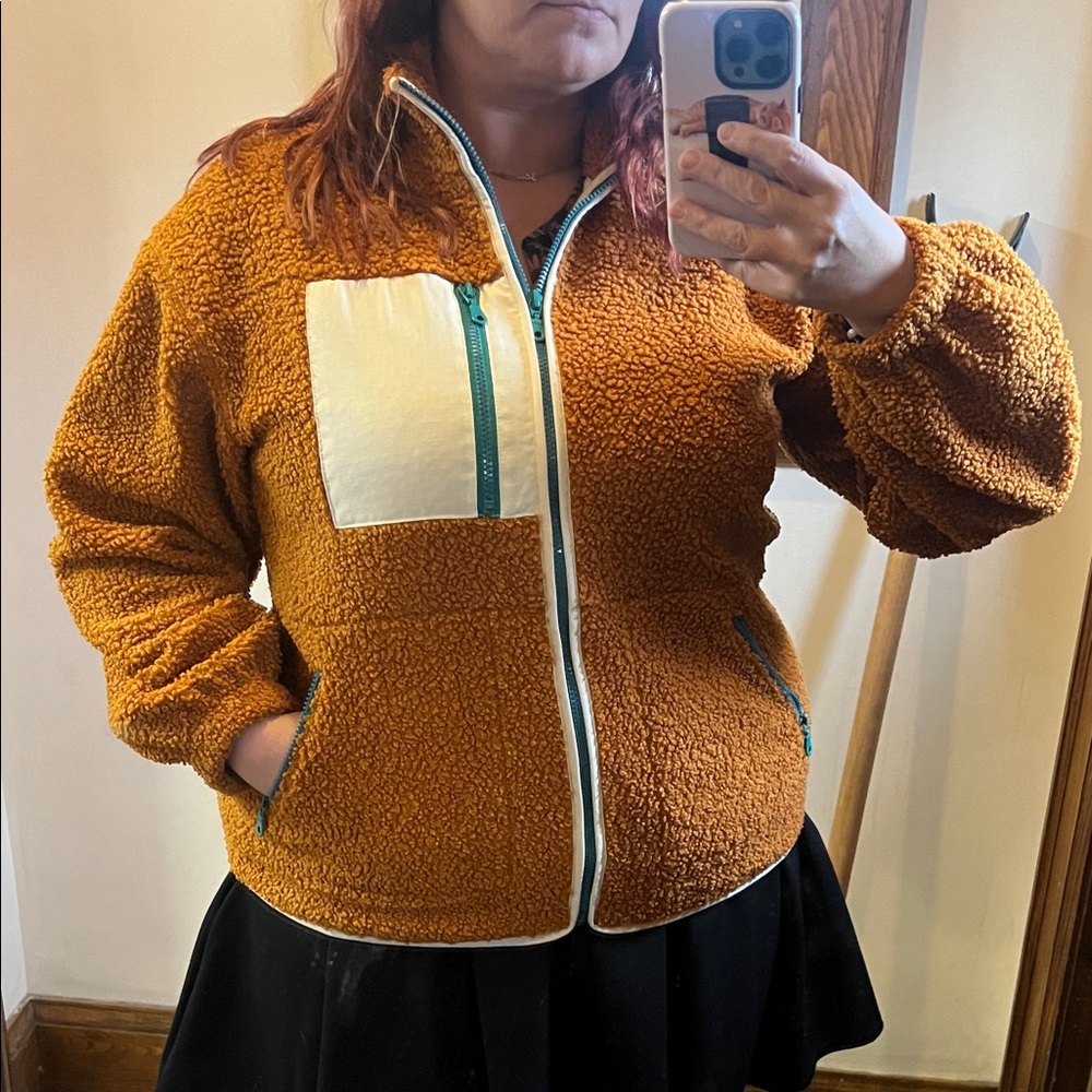 Universal Thread Teddy Jacket - Picture 5 of 6